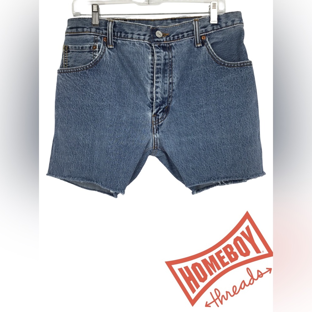 #32 LIVE Levi's Blue Jean Shorts with Raw Hem